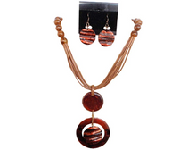 IVETH Rust Beads with Wax Cord with Round Donut Shell Pendant Necklace Set